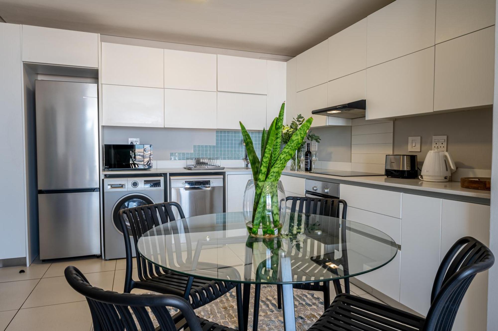 Floor Beachfront W Views, Blouberg, 51 Break Apartment *