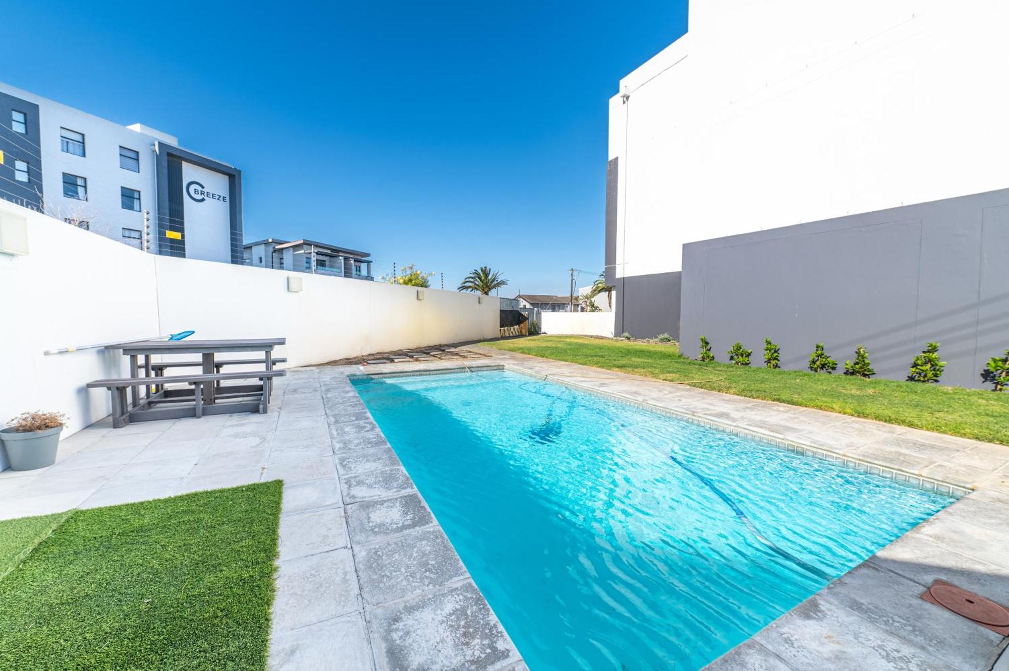 Floor Beachfront W Views, Blouberg, 51 Break Apartment
