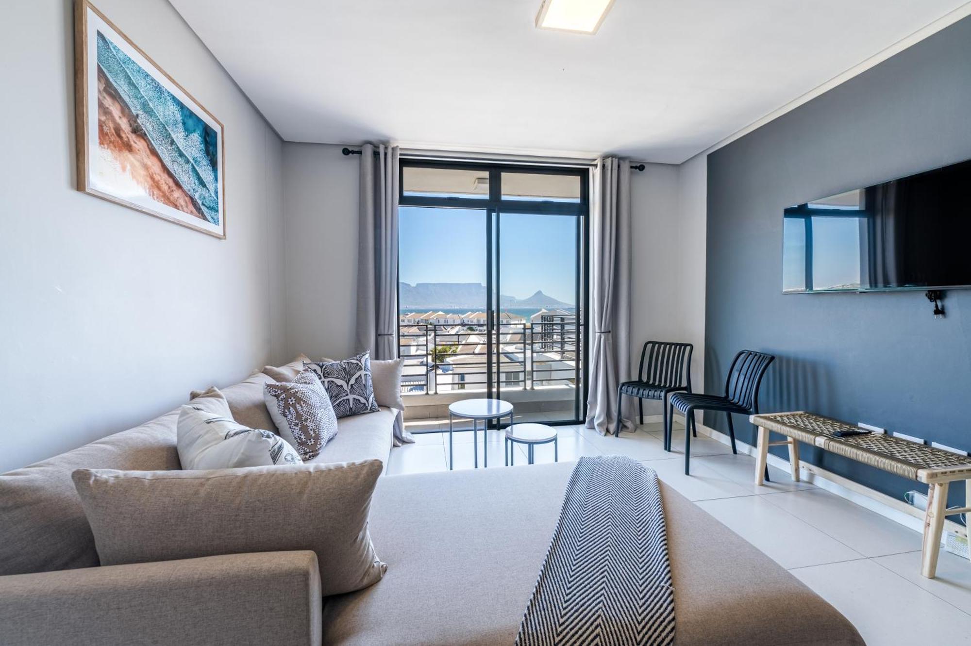 Floor Beachfront W Views, Blouberg, 51 Break